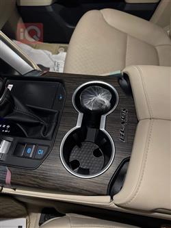 تۆیۆتا لاند کروزەر